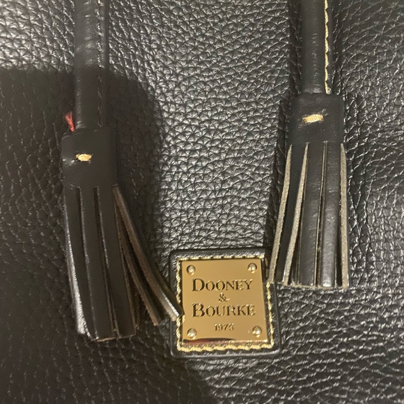 Gorgeous Dooney & Bourke Black Pebbled Leather Backpack - Picture 3 of 14